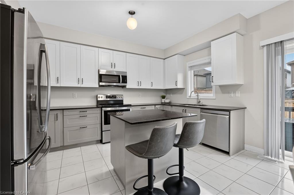 205 Shoreview Drive Property Photo 4