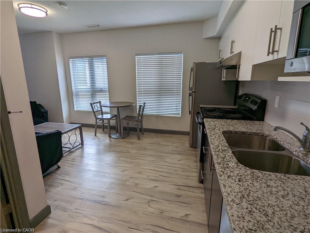 263-258 B Sunview Street Property Photo 3