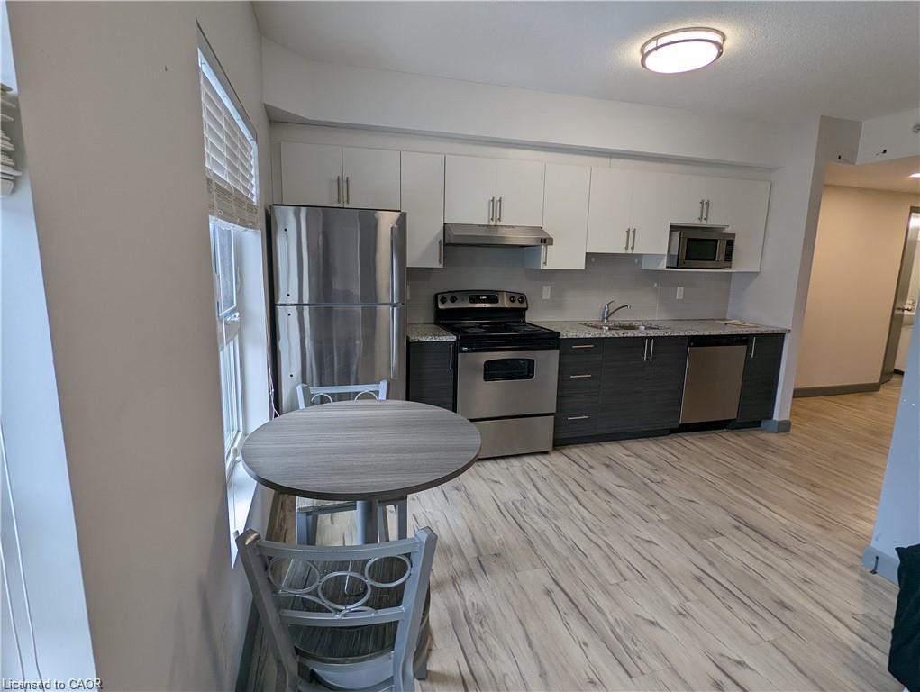 263-258 B Sunview Street Property Photo 6