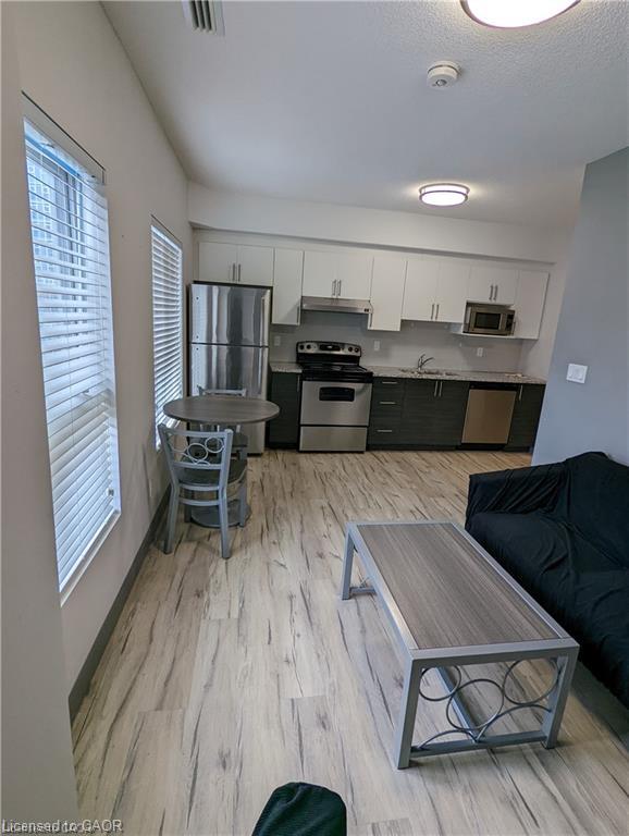 263-258 B Sunview Street Property Photo 7