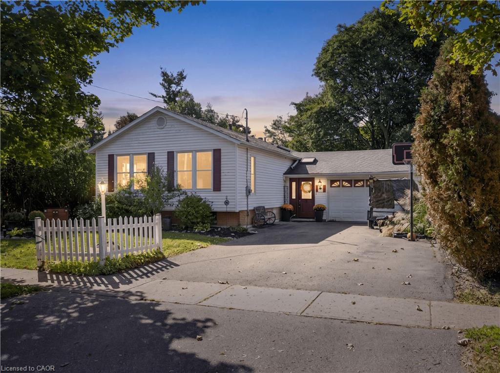 32 Chelvin Drive Property Photo 1