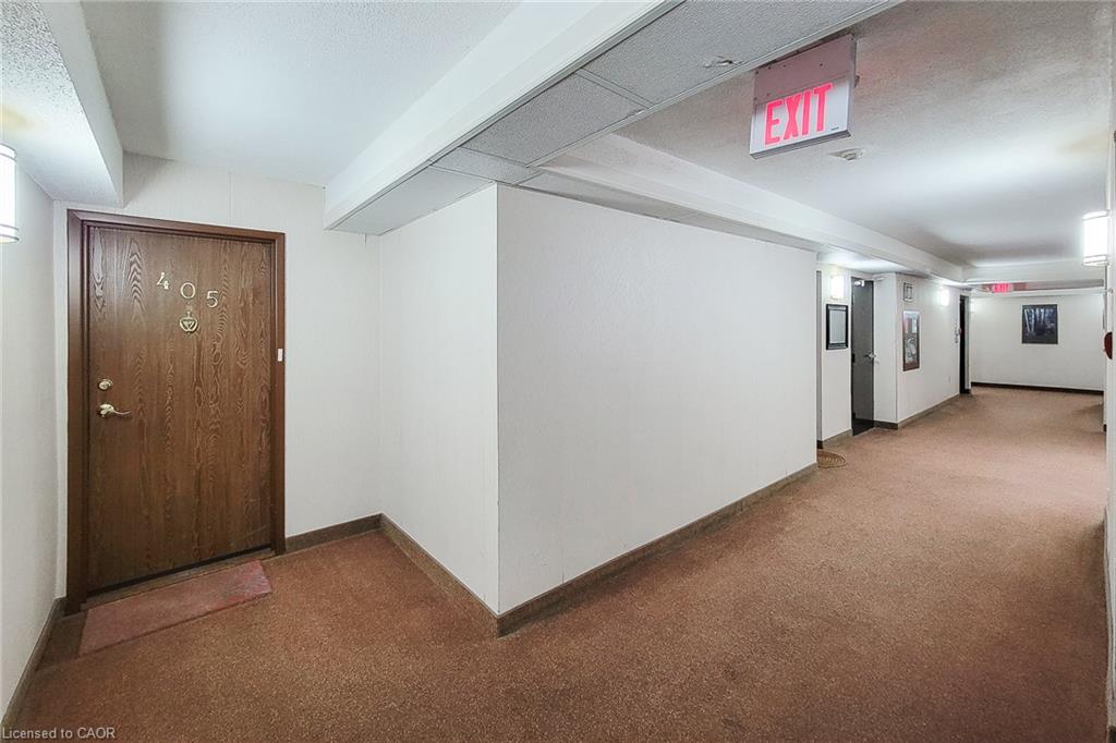 405-28 Robinson Street N Property Photo 8