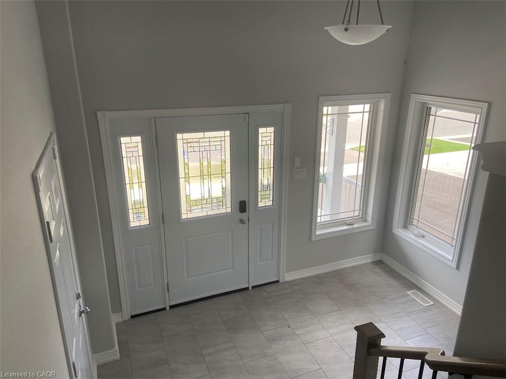 613 Lemay Grove Property Photo 7