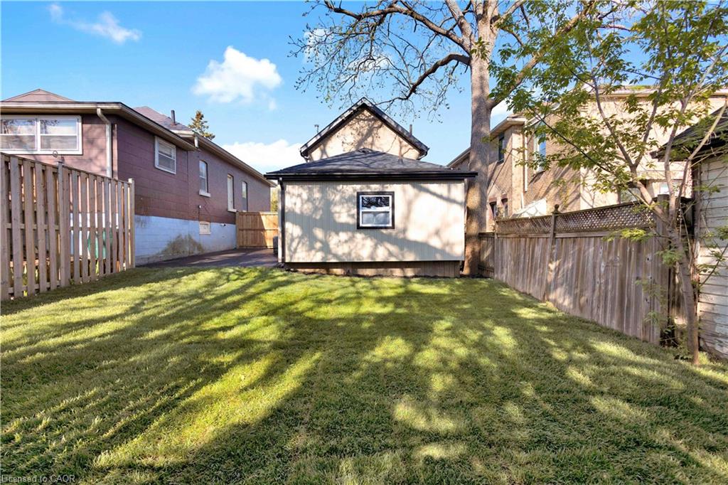 187 Drummond Street Property Photo 33