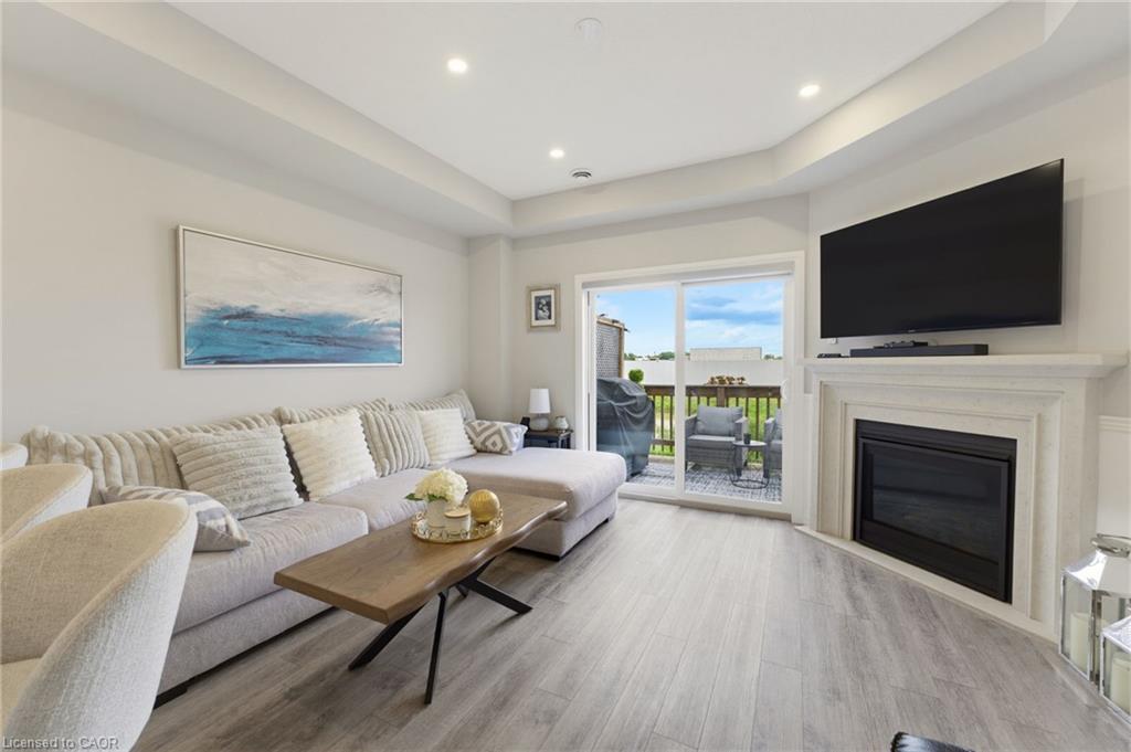 74 Laguna Village Crescent Property Photo 12