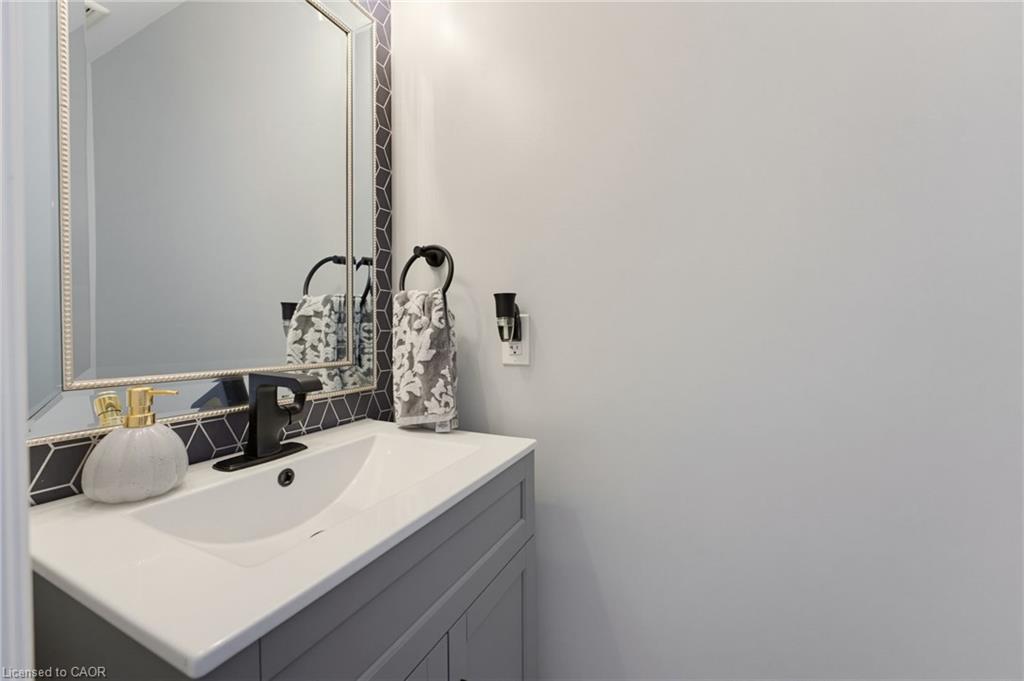 74 Laguna Village Crescent Property Photo 13