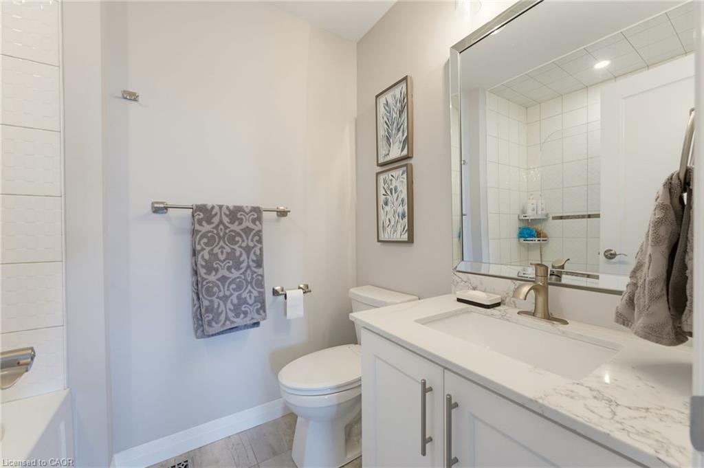 74 Laguna Village Crescent Property Photo 16