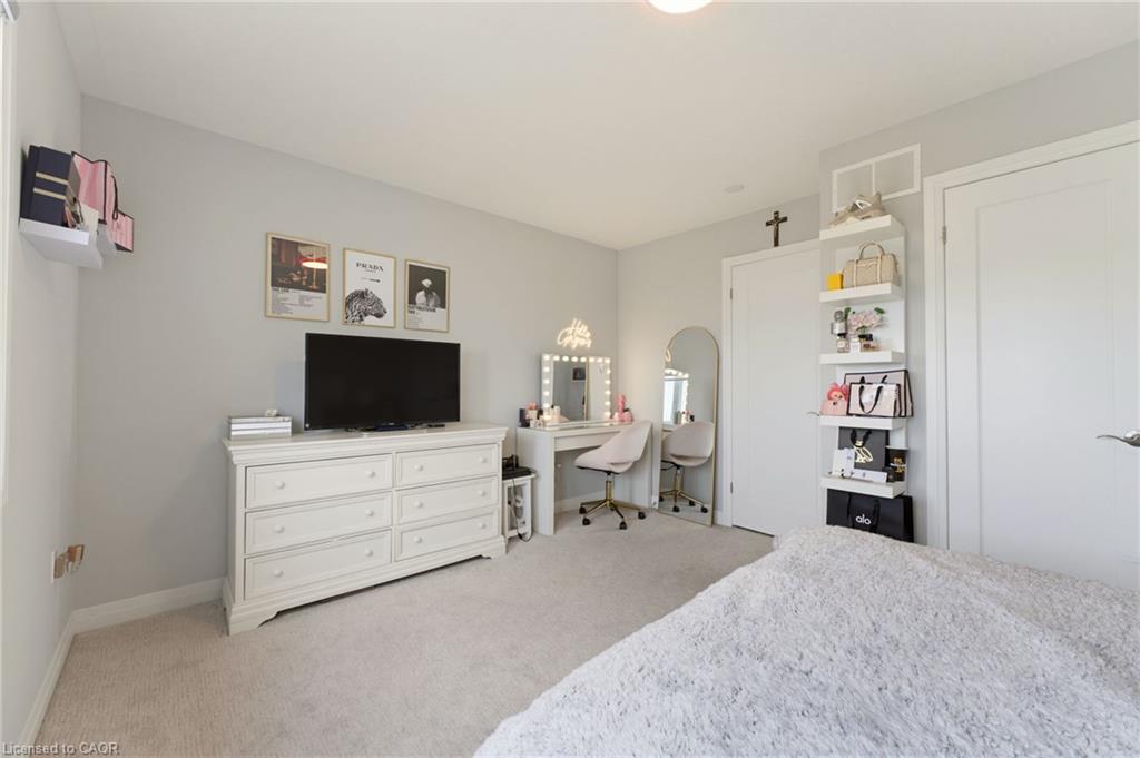74 Laguna Village Crescent Property Photo 18