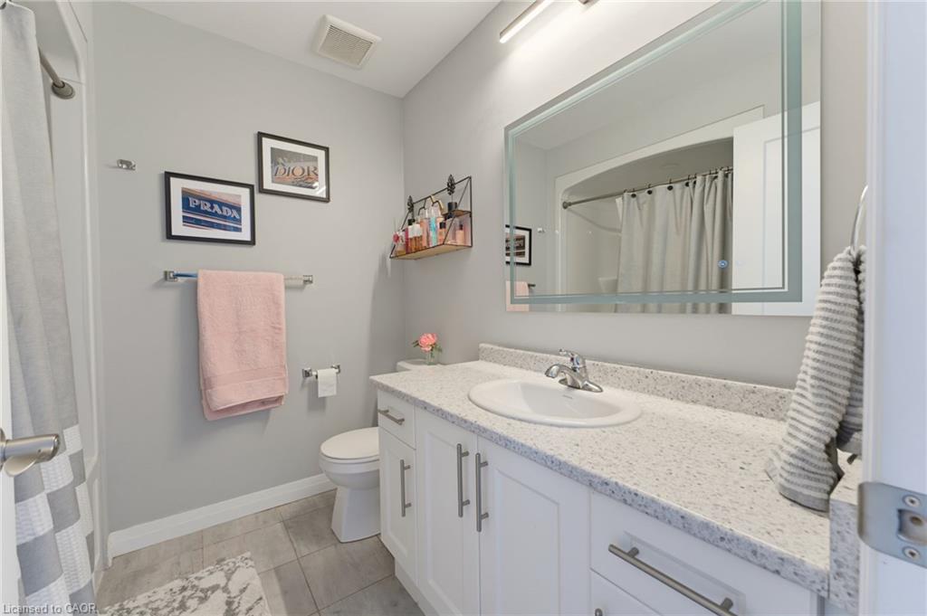74 Laguna Village Crescent Property Photo 19
