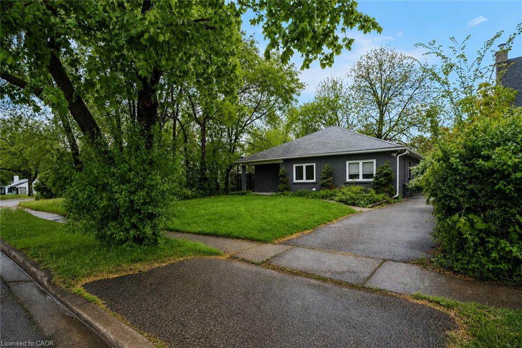 16 Woodward Avenue Property Photo 1