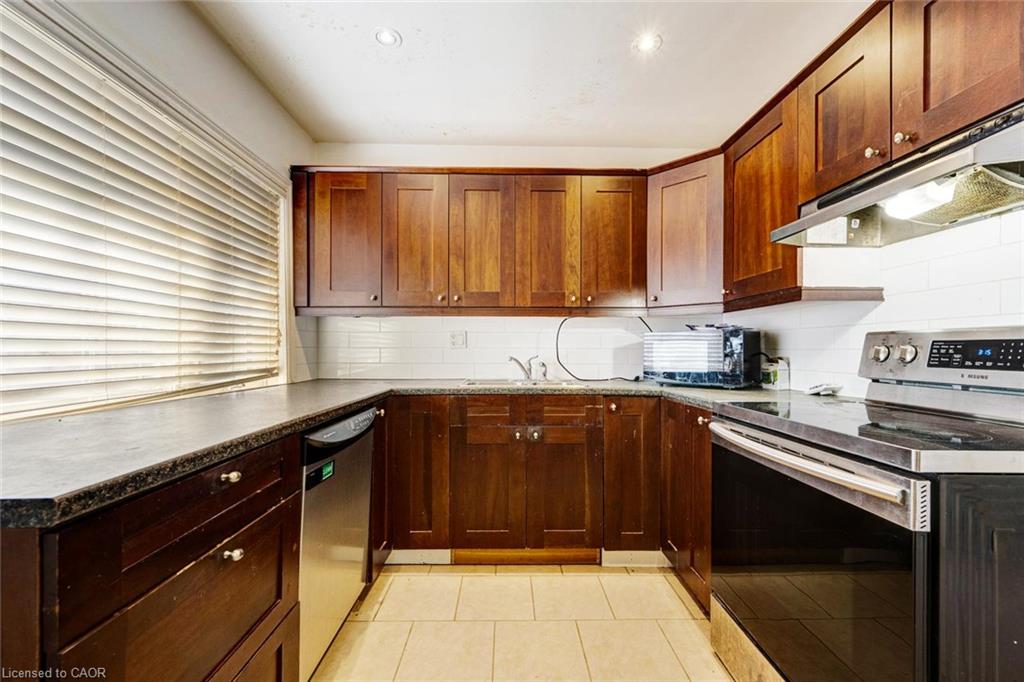 16 Woodward Avenue Property Photo 11