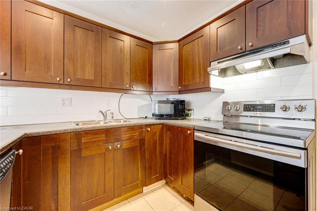 16 Woodward Avenue Property Photo 12