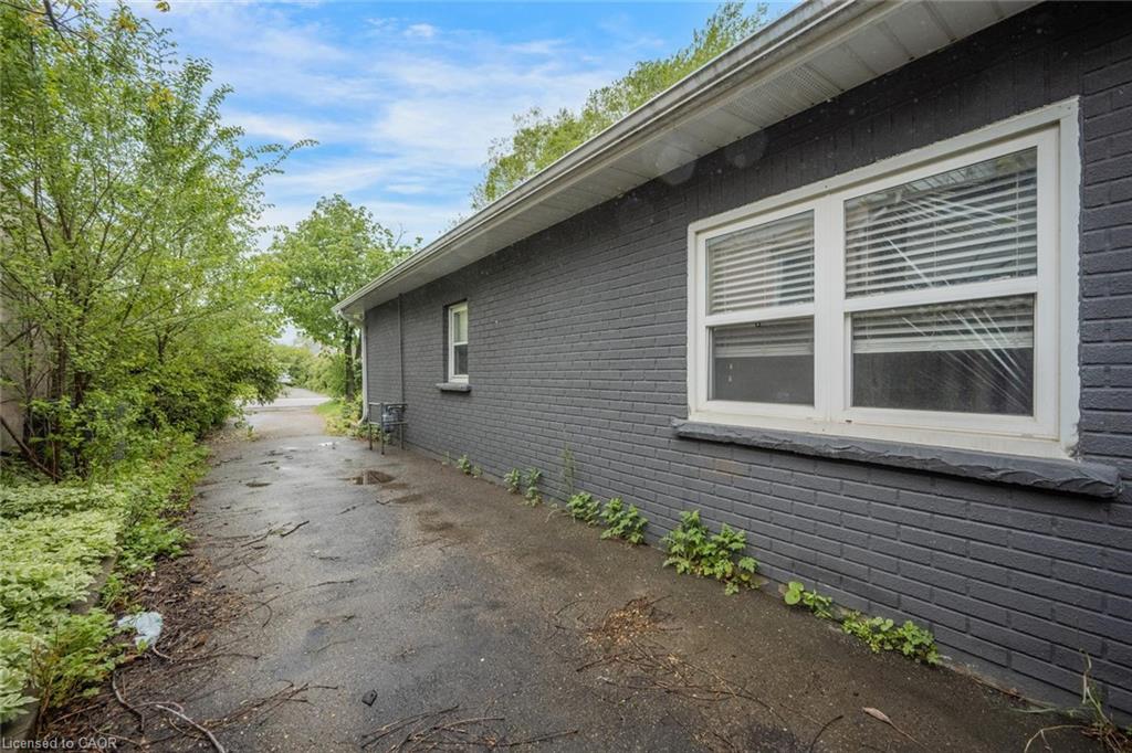16 Woodward Avenue Property Photo 34