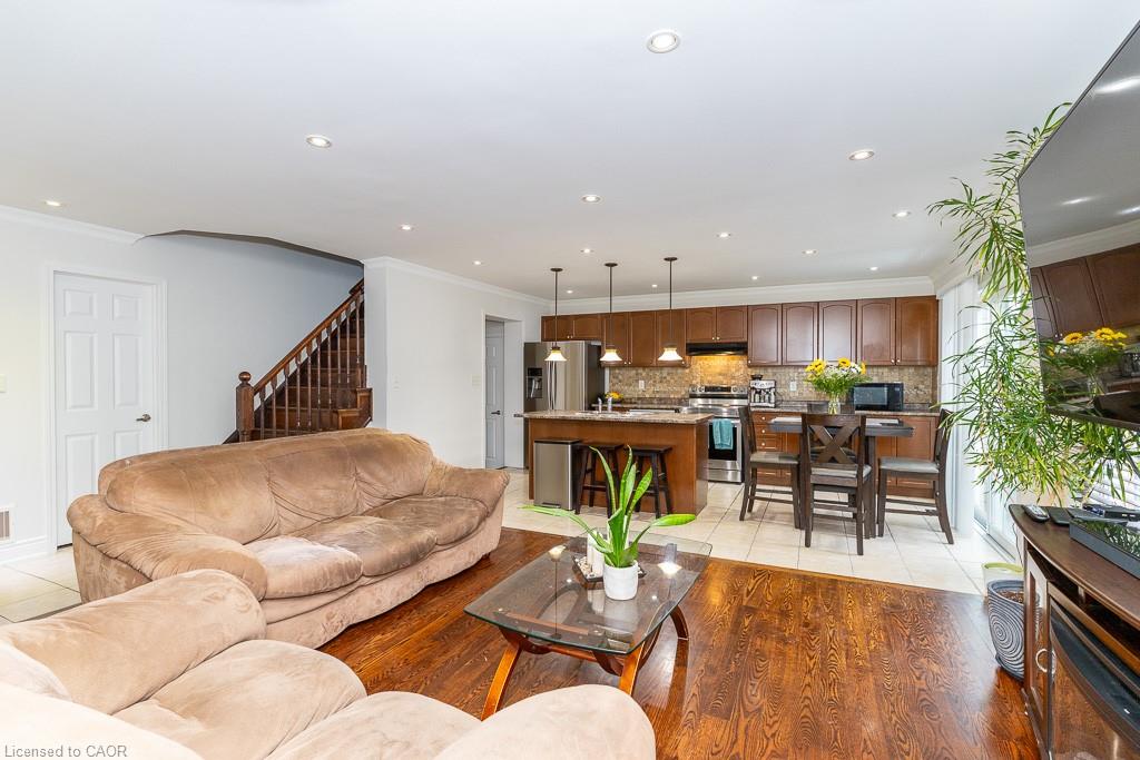 83 Kidd Crescent Property Photo 11