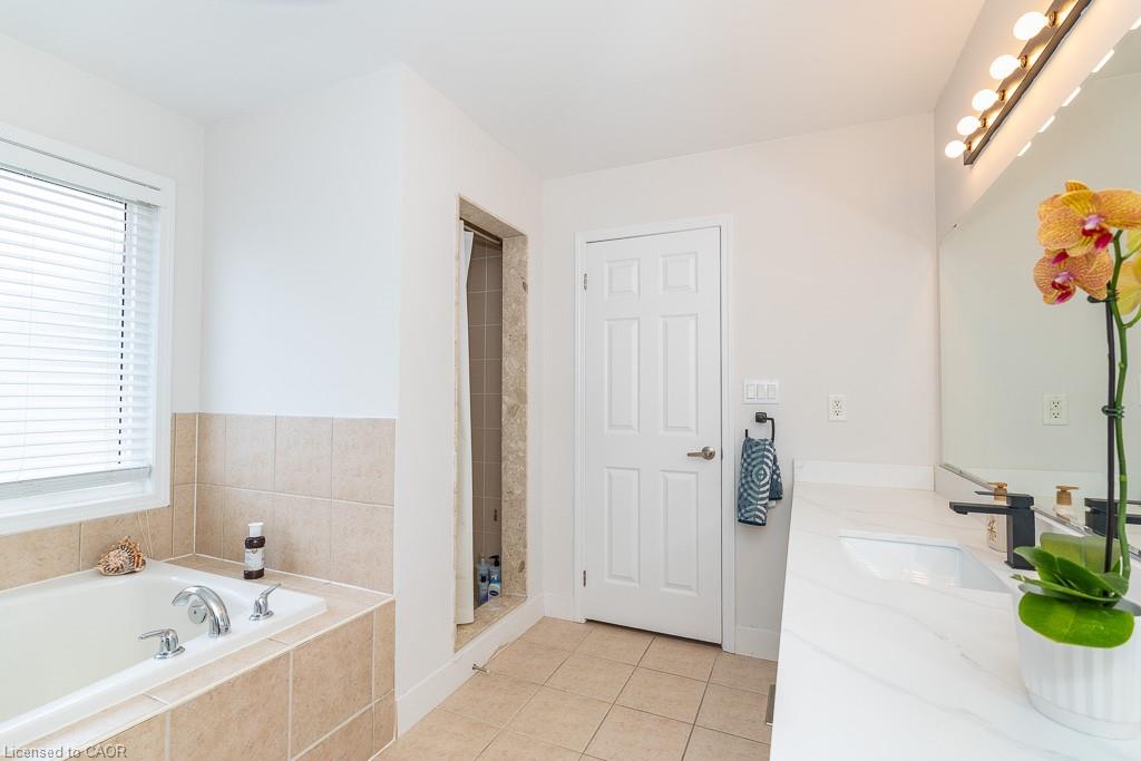 83 Kidd Crescent Property Photo 28