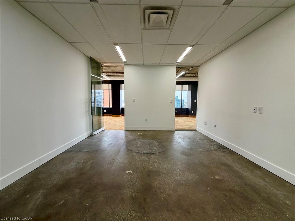 25 Main Street W Suite 1810 Property Photo 4
