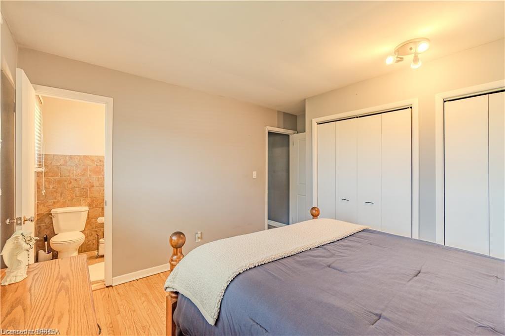 591 Governors Road E Property Photo 10