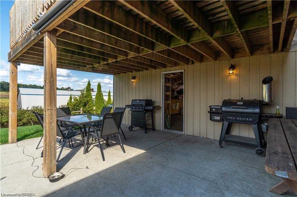 591 Governors Road E Property Photo 35