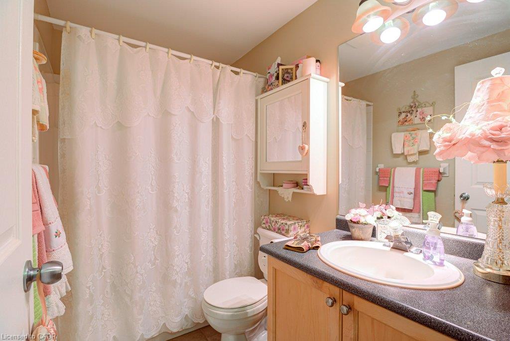 460 Lausanne Crescent Property Photo 21