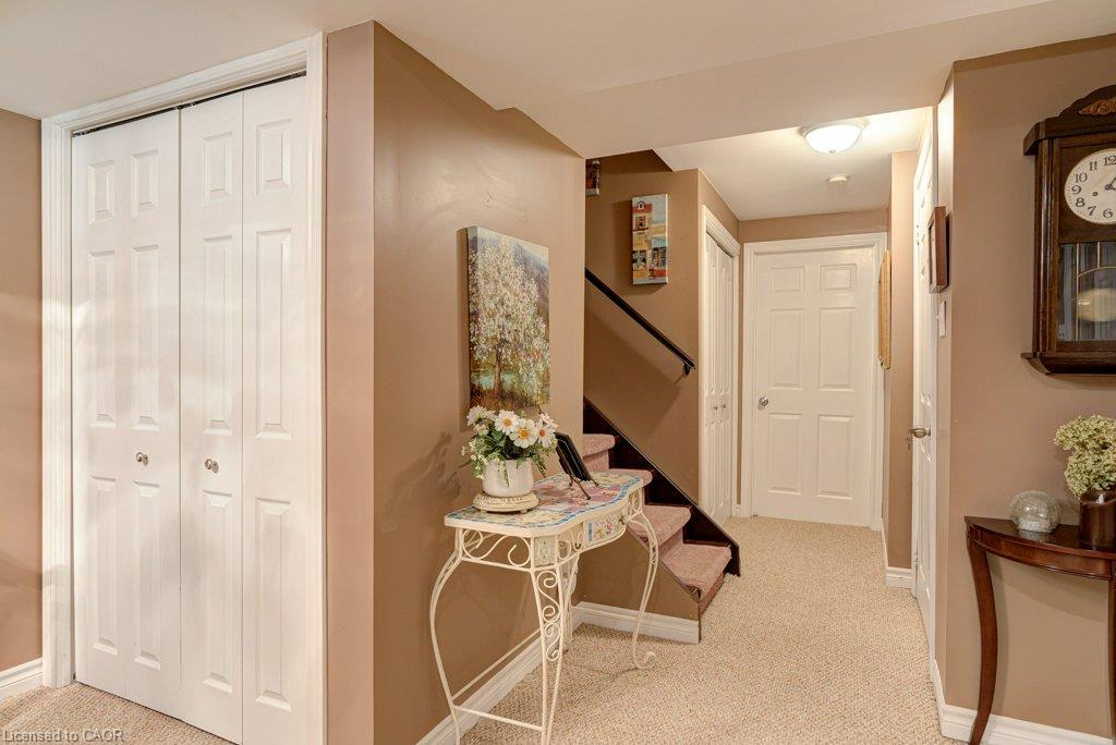 460 Lausanne Crescent Property Photo 24