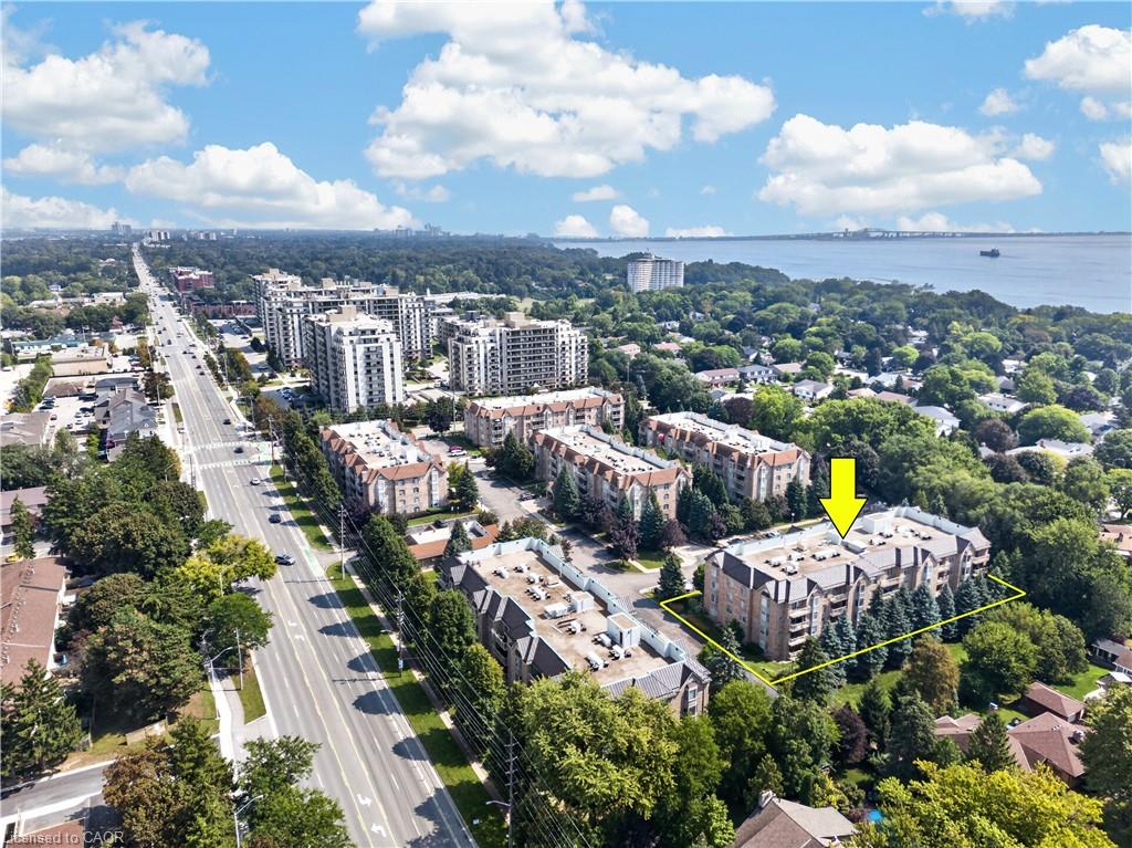 B404-216 Plains Road W