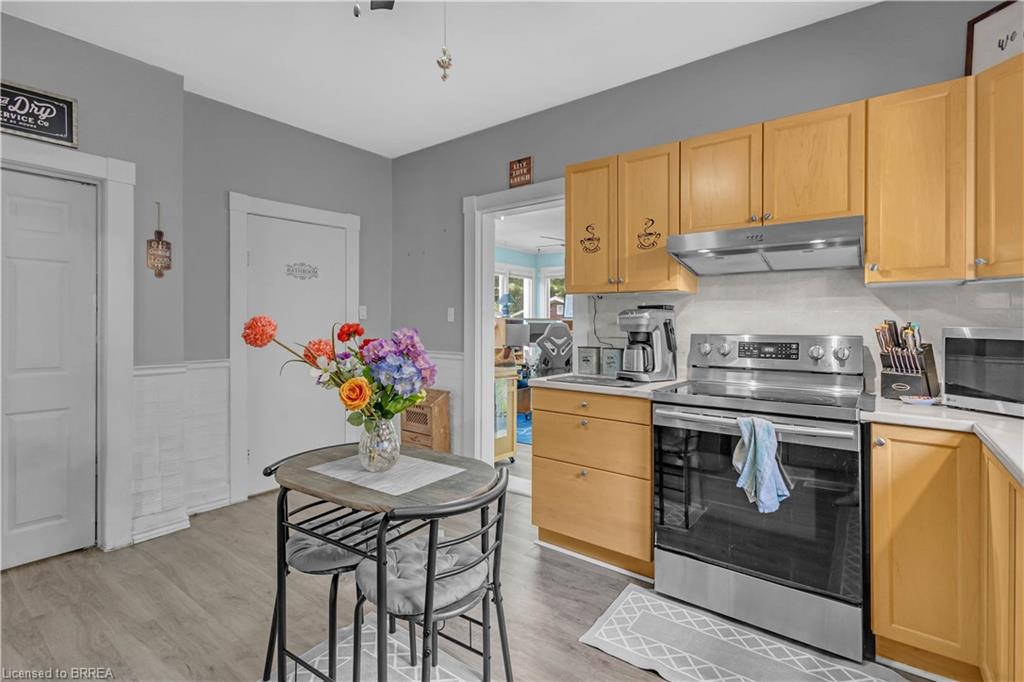 15 Salisbury Avenue Property Photo 10