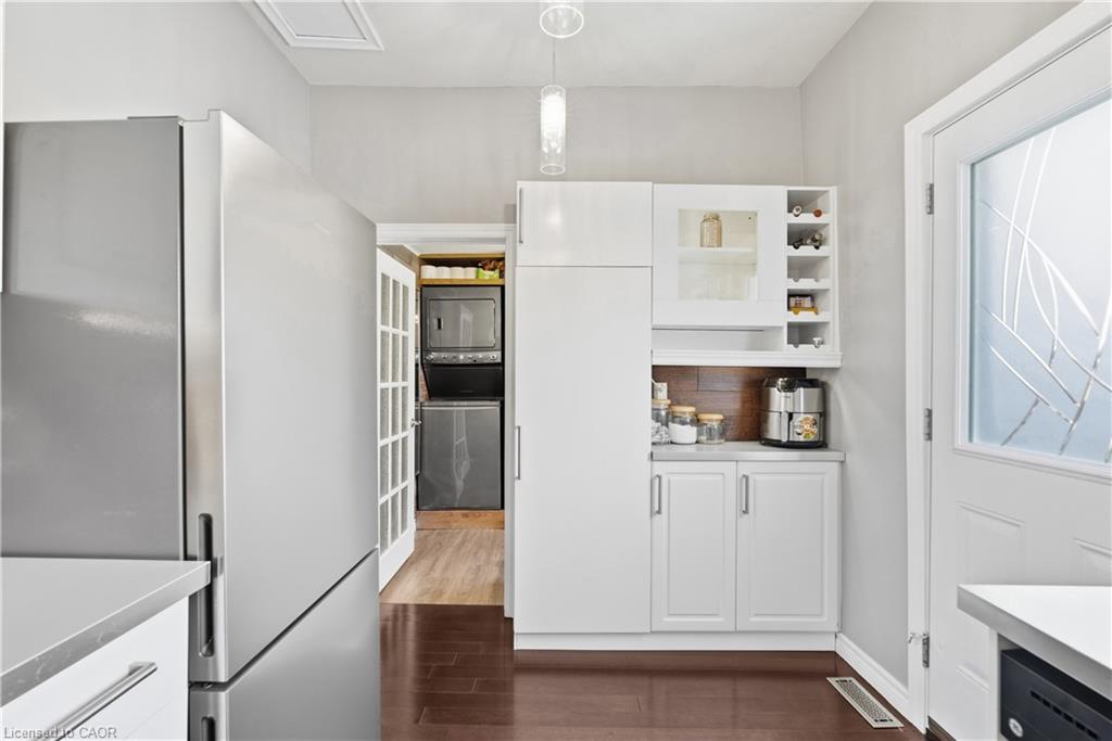 67 Robins Avenue Property Photo 19