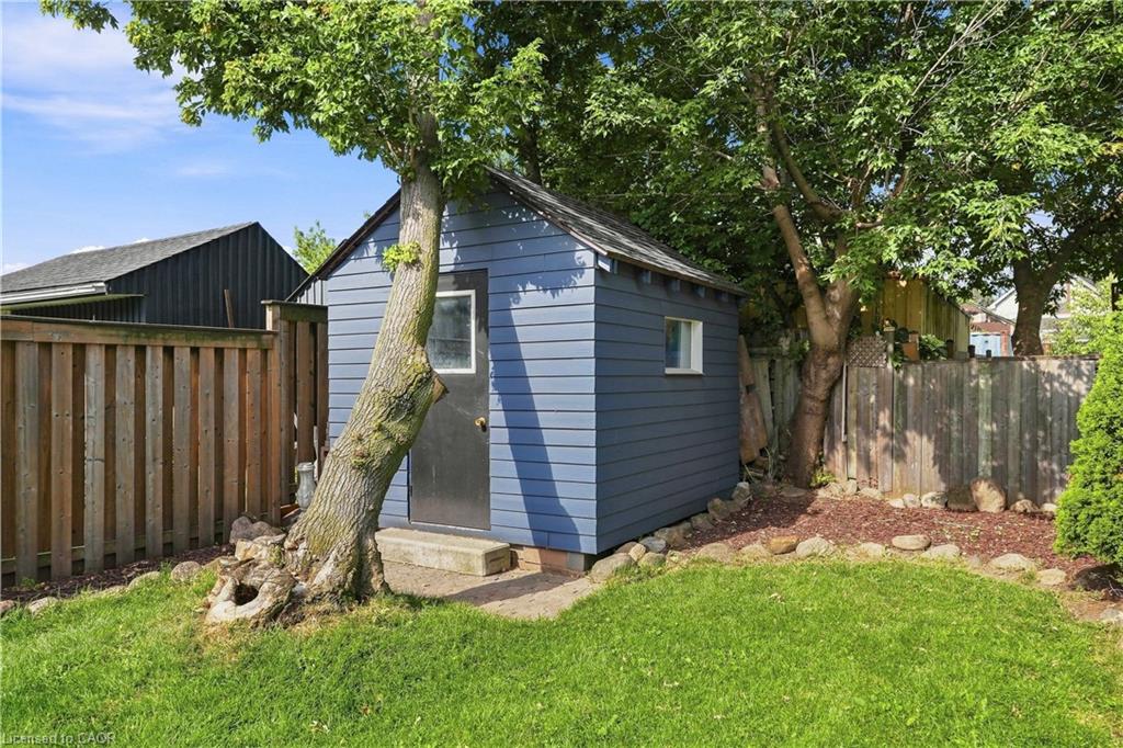 67 Robins Avenue Property Photo 44