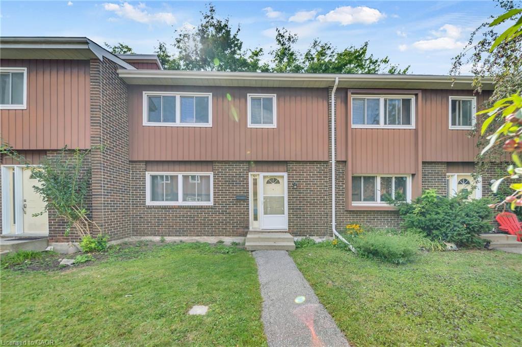 101-121 University Avenue E Property Photo 1