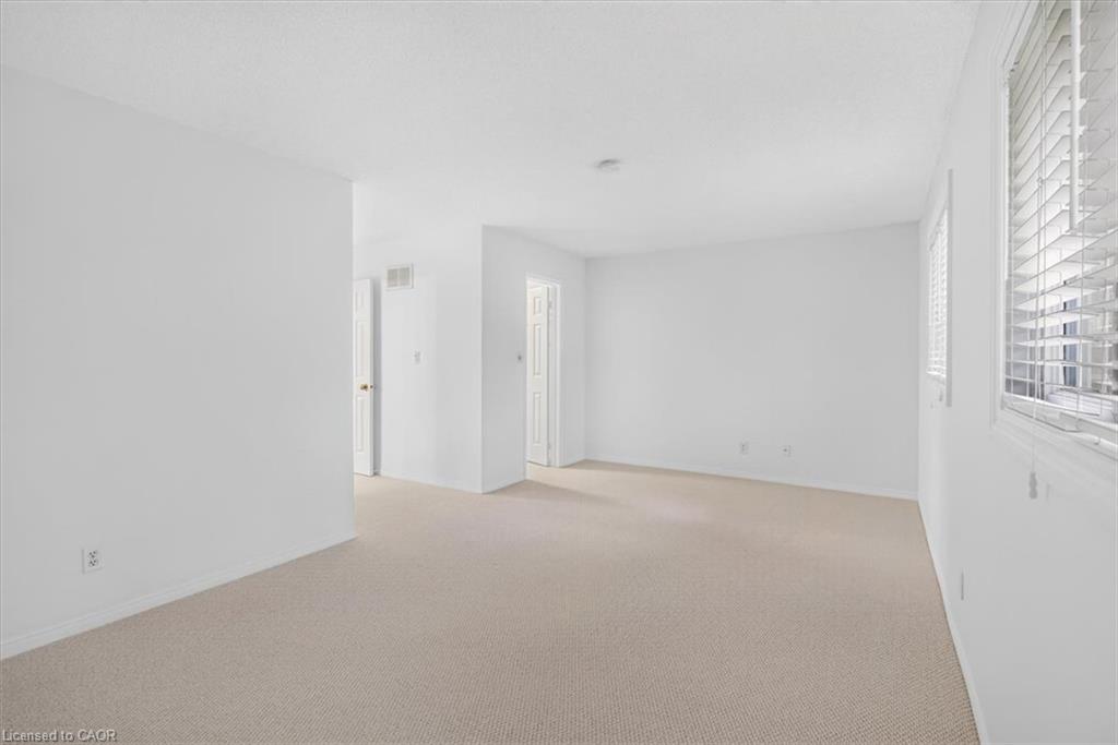 25-2230 Walker's Line Property Photo 26