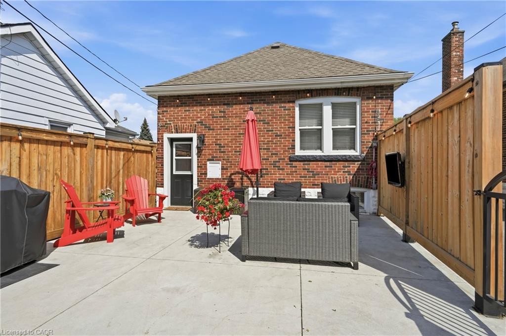 58 Tragina Avenue S Property Photo 41