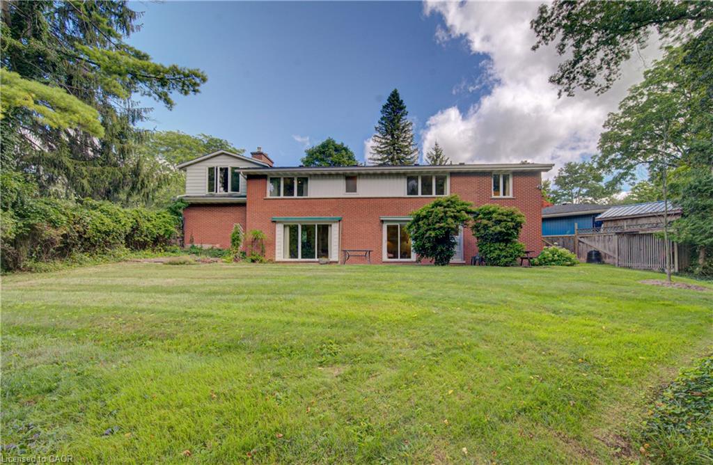 4 Mayfair Court Property Photo 2