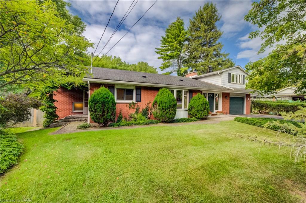 4 Mayfair Court Property Photo 4