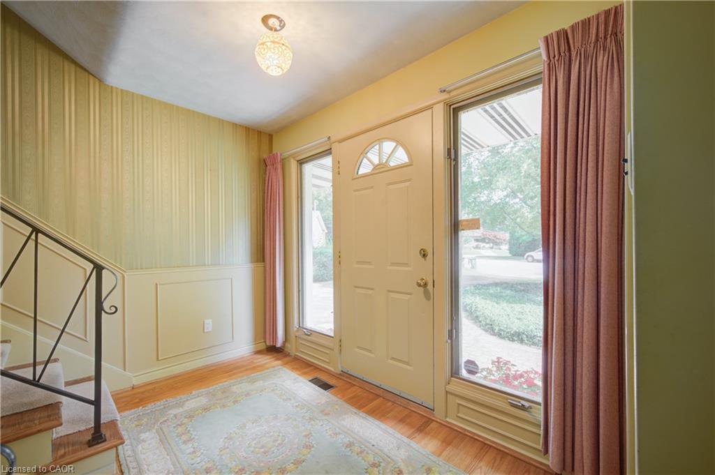 4 Mayfair Court Property Photo 8