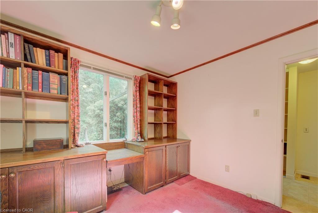4 Mayfair Court Property Photo 17
