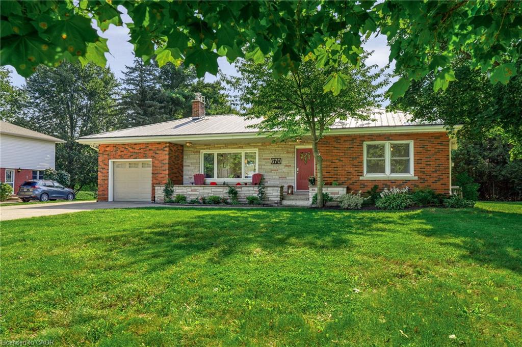 670 Thompson Road Property Photo 4