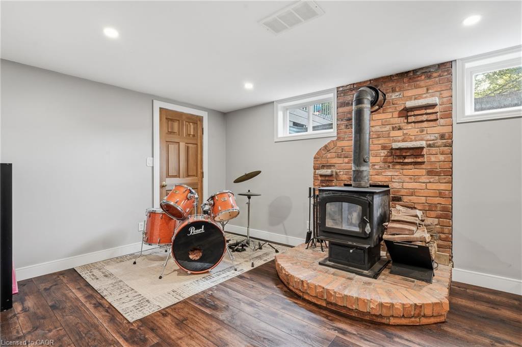 670 Thompson Road Property Photo 30