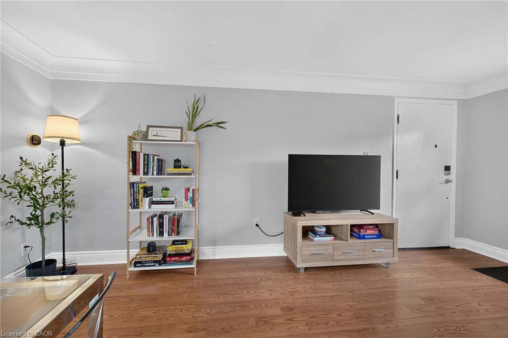 197 Fairfield Avenue Property Photo 9