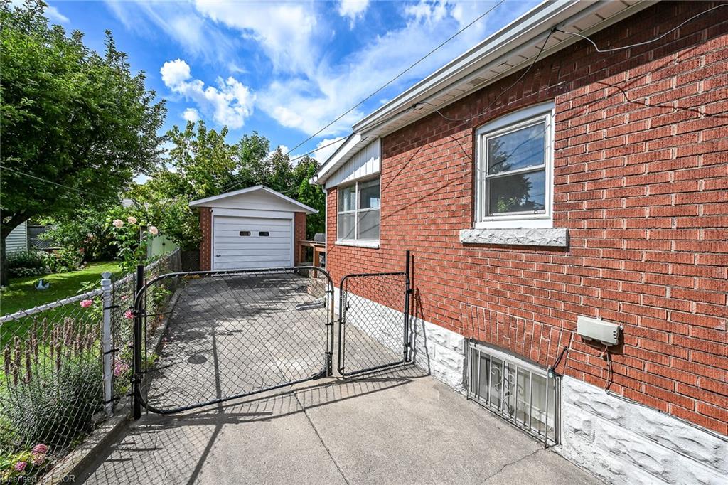 197 Fairfield Avenue Property Photo 41
