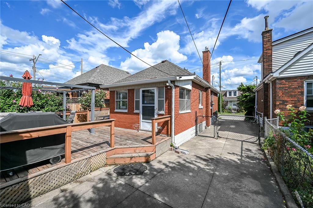 197 Fairfield Avenue Property Photo 44