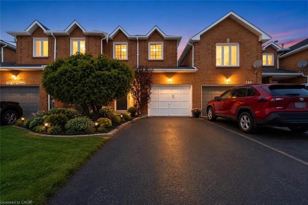 128 Toba Crescent Property Photo 1