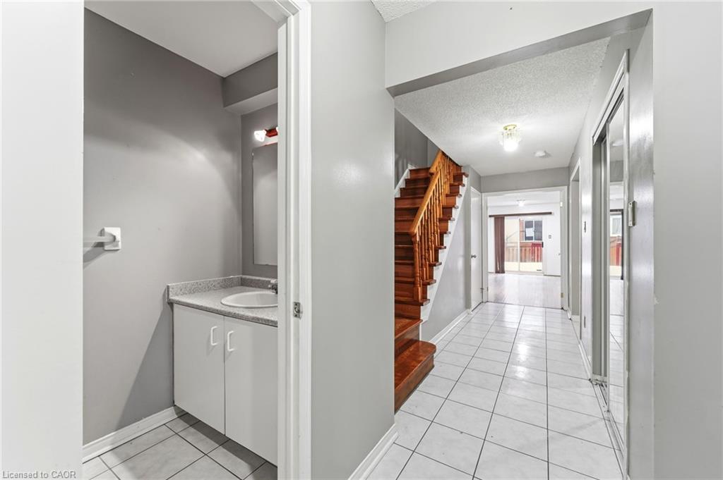 128 Toba Crescent Property Photo 6