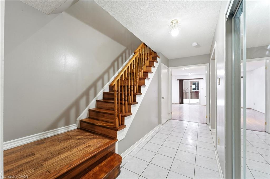 128 Toba Crescent Property Photo 8