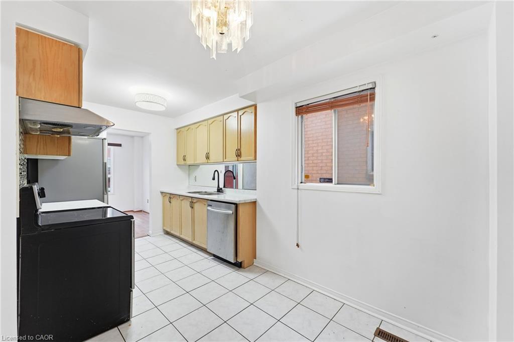 128 Toba Crescent Property Photo 10