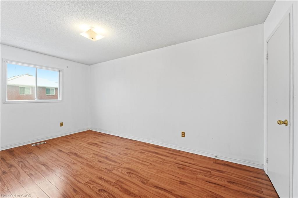 128 Toba Crescent Property Photo 20
