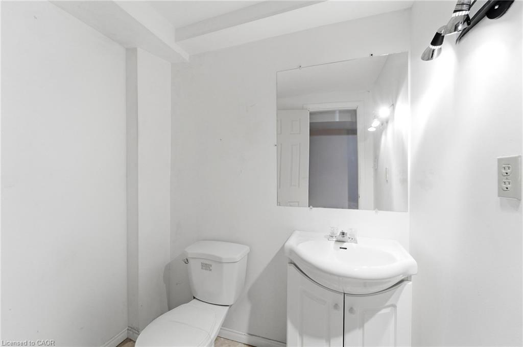 128 Toba Crescent Property Photo 31