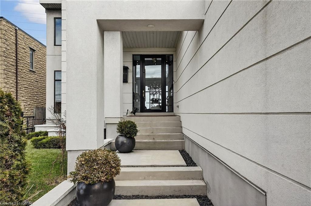 711 Beach Boulevard Property Photo 5