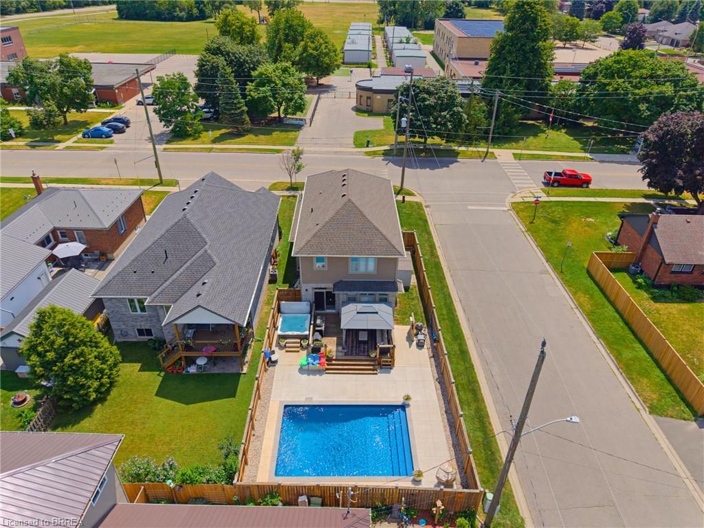 63a Clench Avenue Property Photo 2