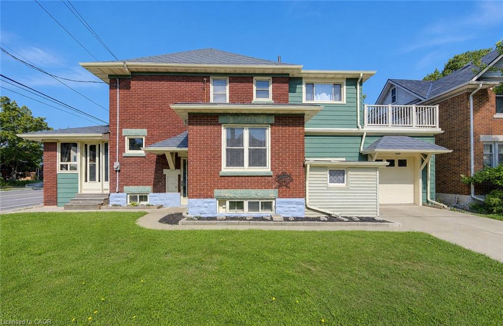 224 Weber Street E Property Photo 10
