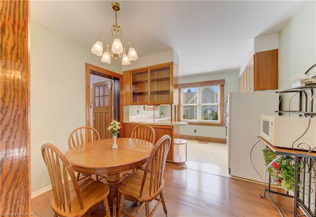 224 Weber Street E Property Photo 16